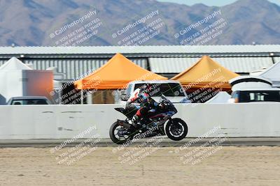 media/Dec-07-2025-CVMA (Sun) [[3e7d2de5dc]]/Race 10-Formula 40 Open/